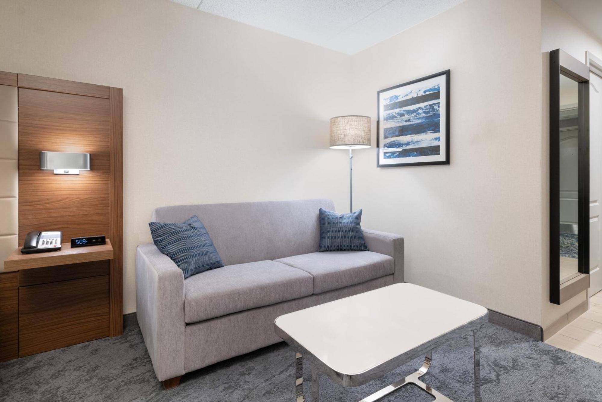 Holiday Inn Express & Suites Boston - Cambridge By Ihg Zewnętrze zdjęcie