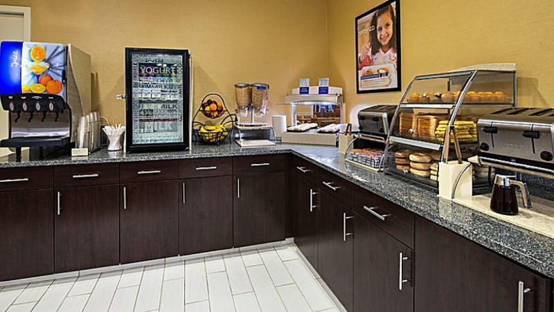 Holiday Inn Express & Suites Boston - Cambridge By Ihg Zewnętrze zdjęcie